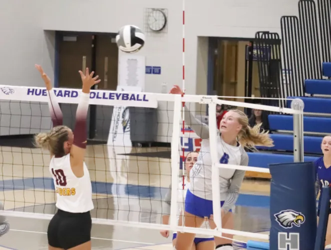 Hubbard can't fend off South Range in battle atop NE8
